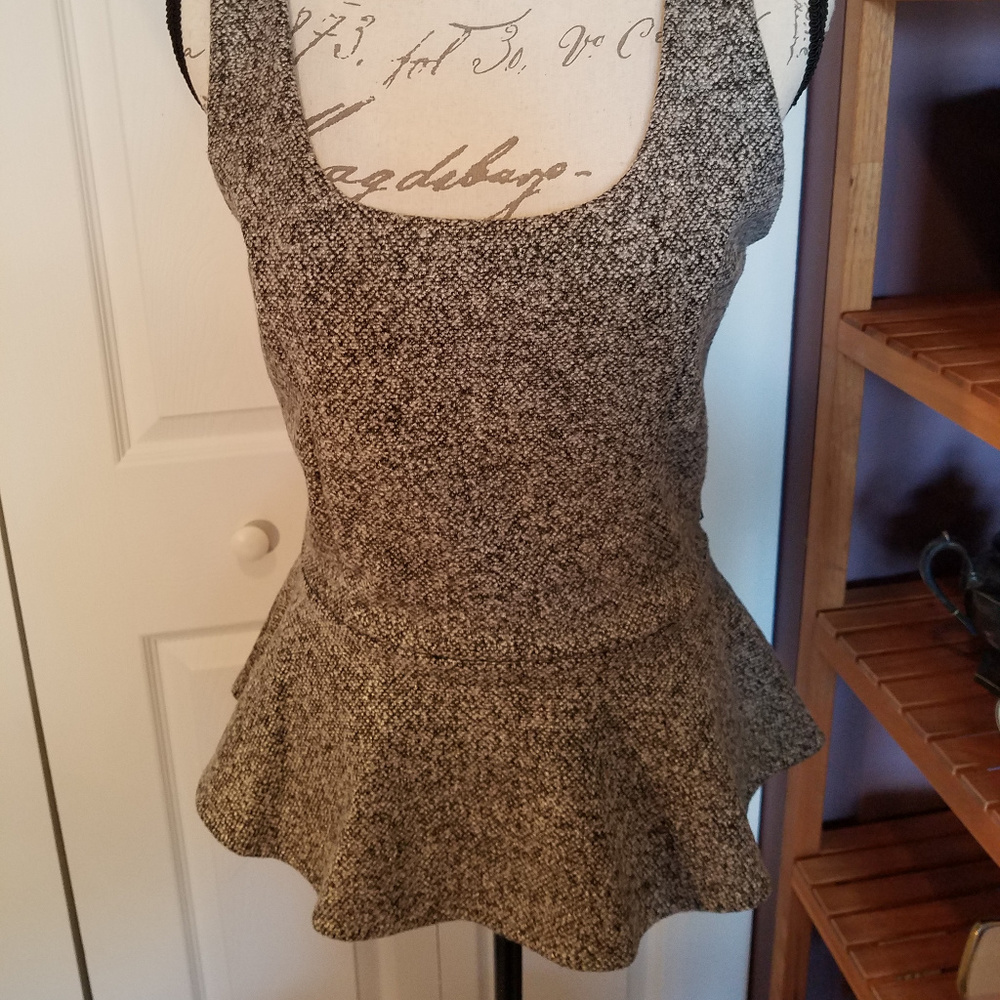BEBE - Tweed Peplum Suit top sleeveless - Picture 2 of 8